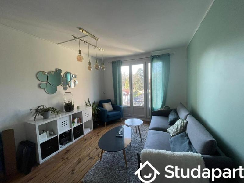 Chambre - 9 m² - 1 pièce