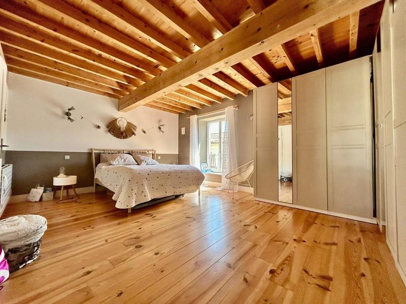 Bastide - 230 m² - 6 pièces