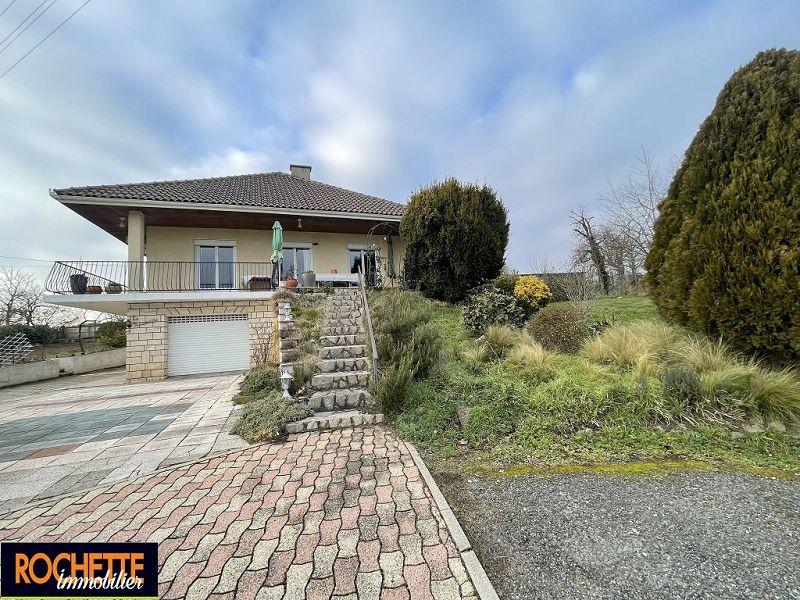 Maison traditionnelle - 174 m² - 6 pièces