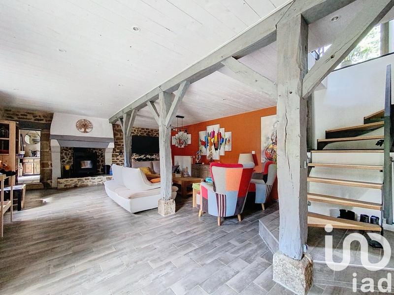 Maison - 226 m² - 6 pièces