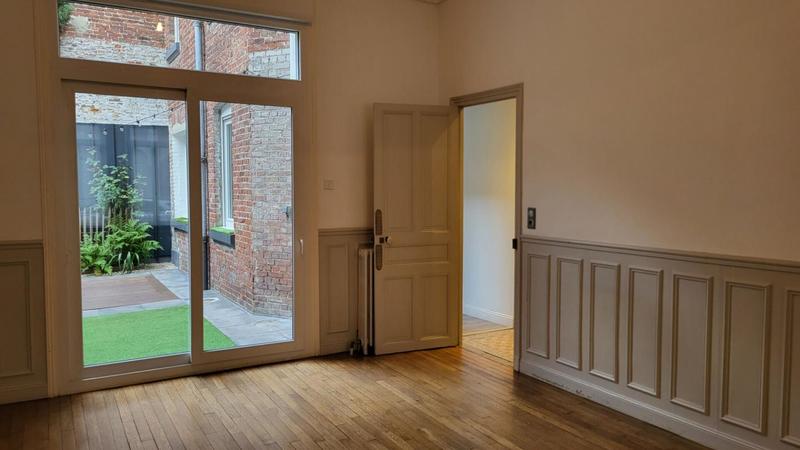 Maison - 195 m² - 7 pièces