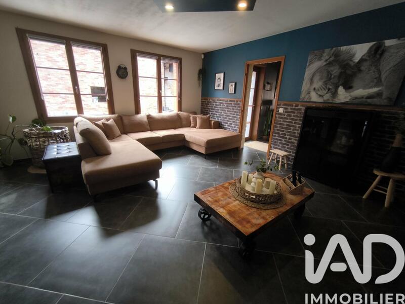 Maison - 227 m² - 8 pièces