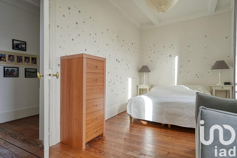 Maison - 300 m² - 9 pièces