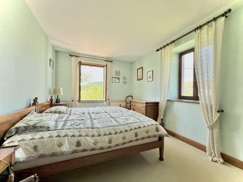 Maison - 323 m² - 11 pièces