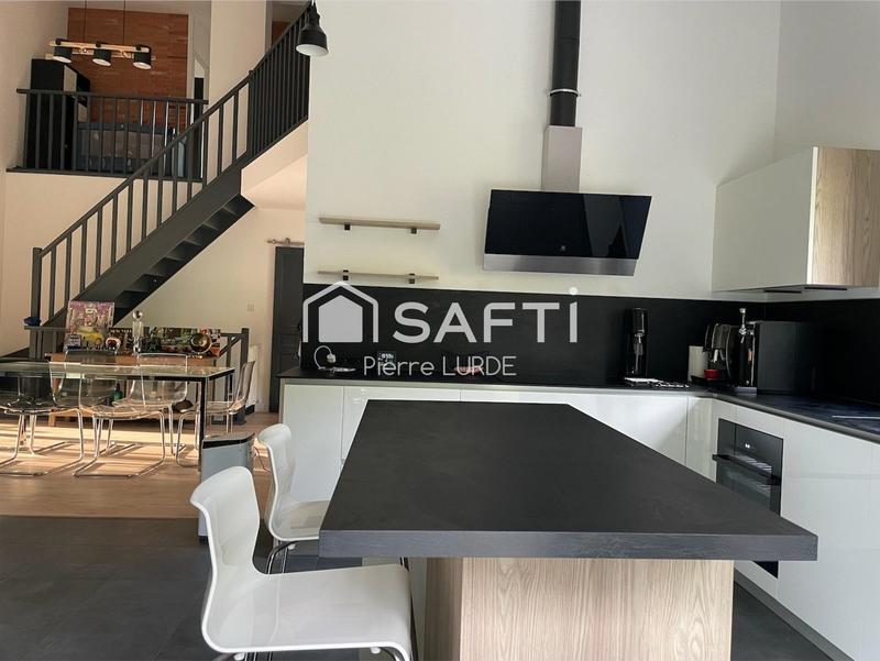 Maison - 165 m² - 7 pièces