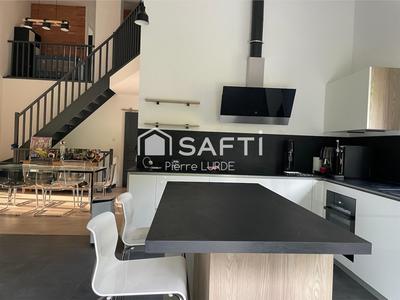 Maison - 165 m² - 7 pièces