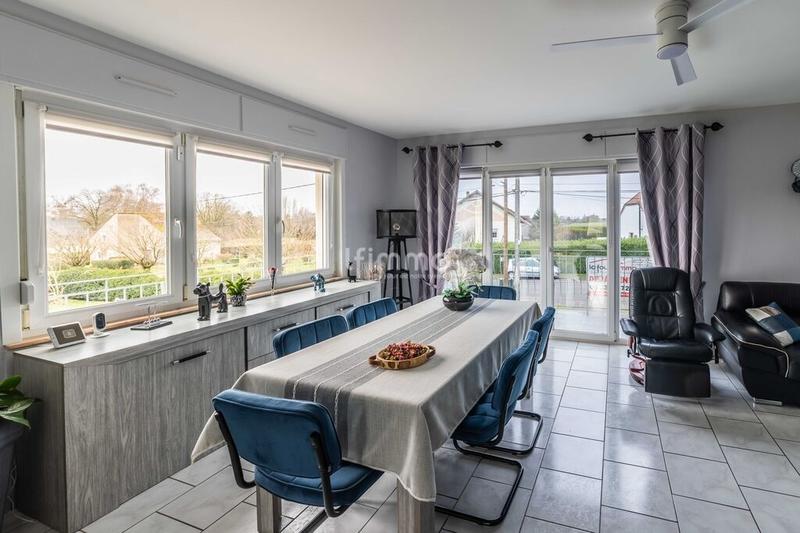 Maison - 99 m² - 5 pièces