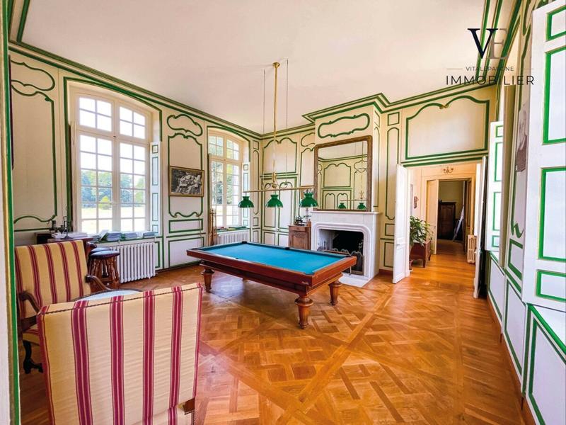 Manoir - 1 200 m² - 20 pièces