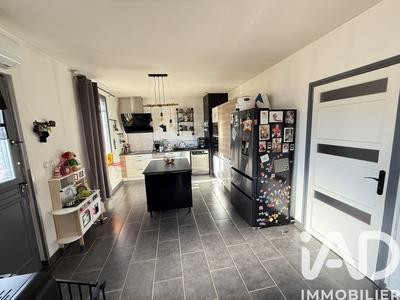 Maison - 97 m² - 5 pièces