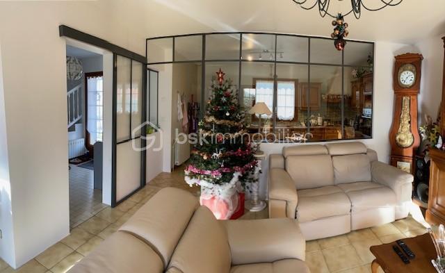 Maison - 140 m² - 6 pièces