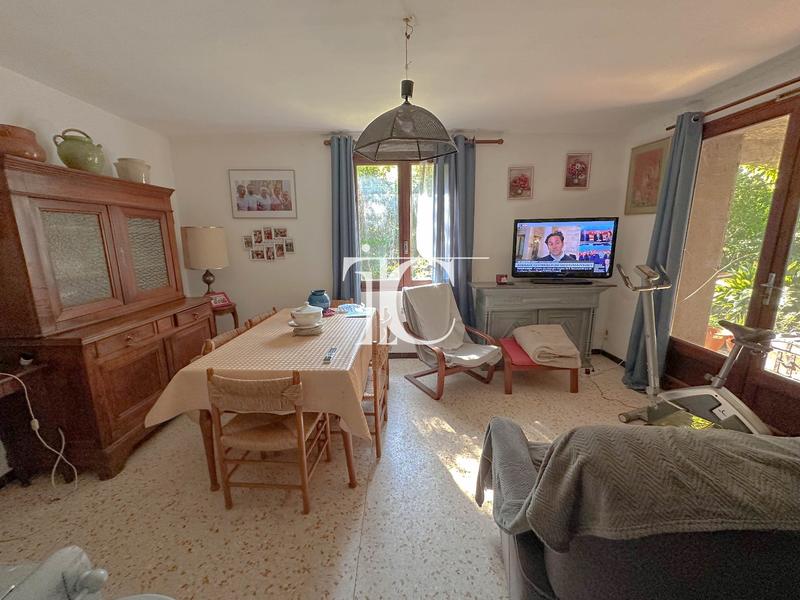 Maison - 187 m² - 8 pièces