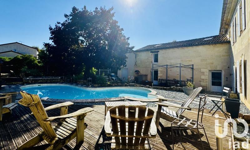 Maison - 252 m² - 7 pièces