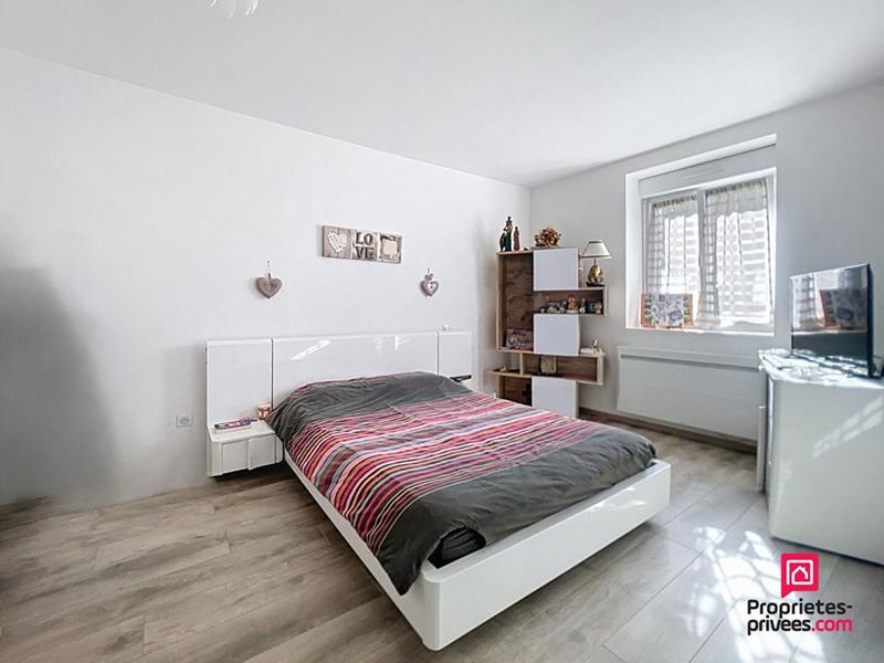 Maison - 185 m² - 7 pièces