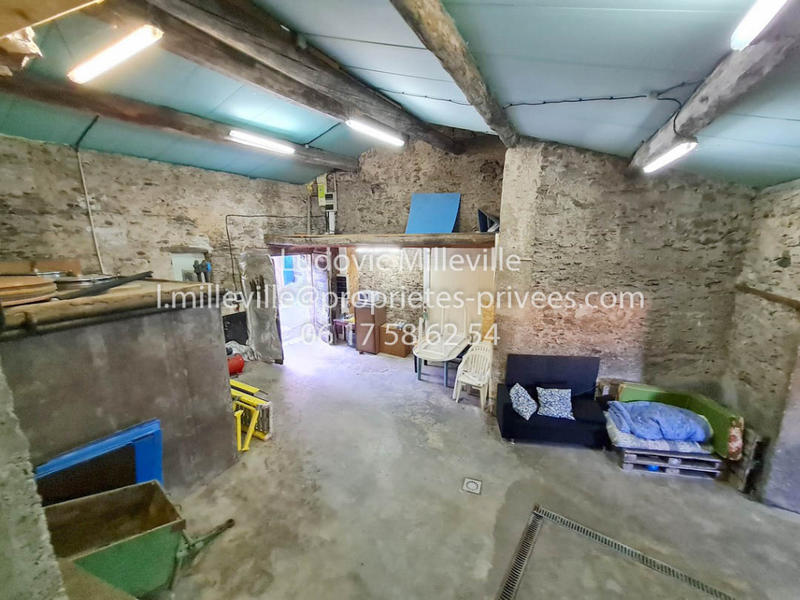 Grange - 182 m² - 4 pièces