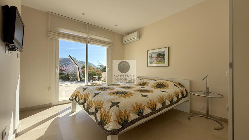 Maison - 172 m² - 6 pièces