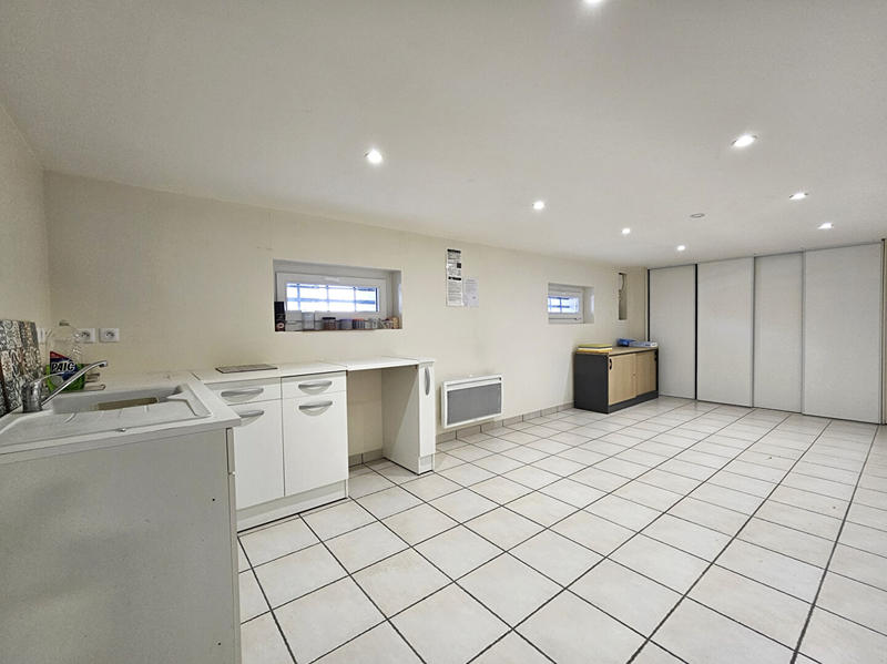 Local commercial - 230 m²