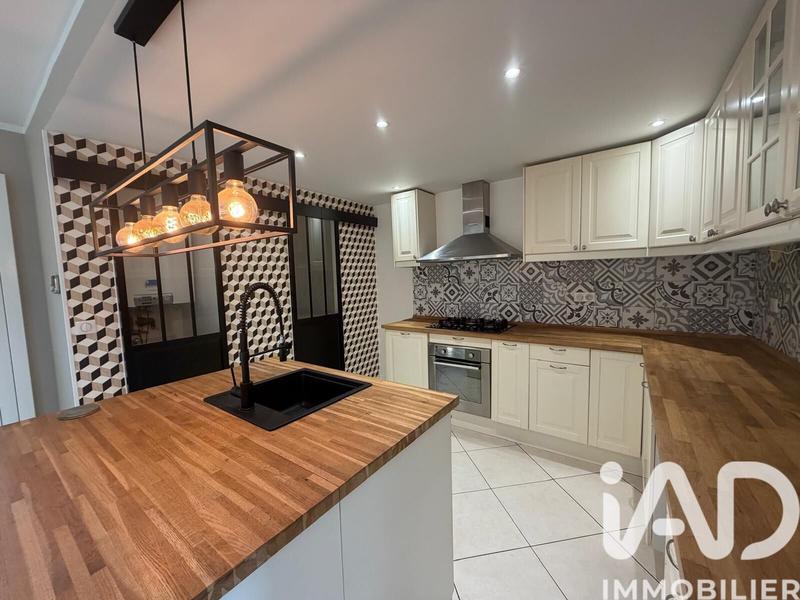 Maison - 122 m² - 5 pièces