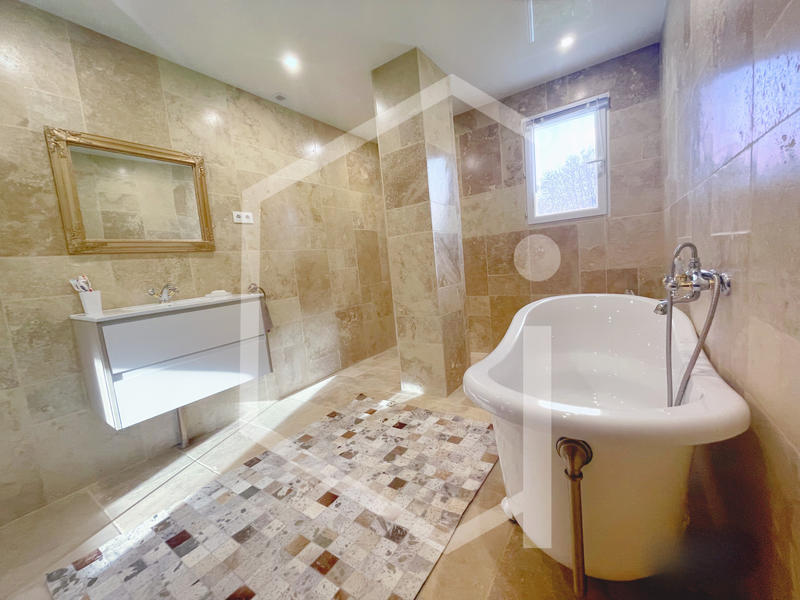 Maison - 125 m² - 4 pièces