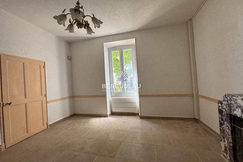 Maison de ville - 100 m² - 5 pièces