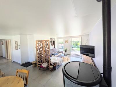 Maison - 92 m² - 5 pièces