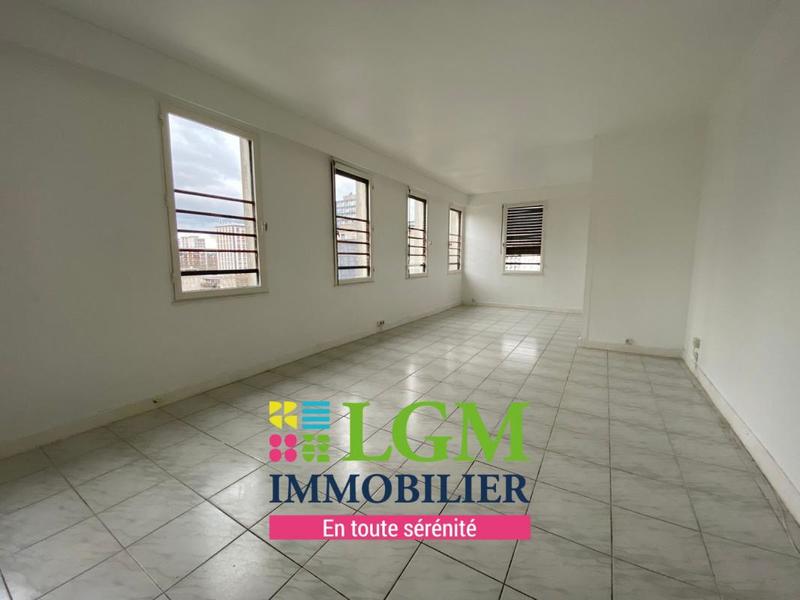 Appartement - 80 m² - 4 pièces