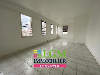 Appartement - 80 m² - 4 pièces