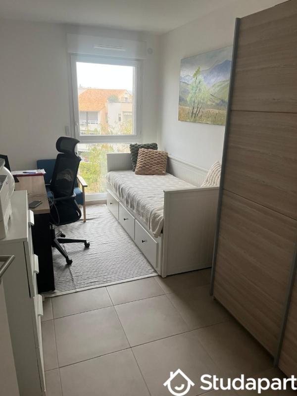 Chambre - 13 m² - 1 pièce