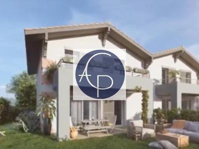 Maison - 96 m² - 4 pièces