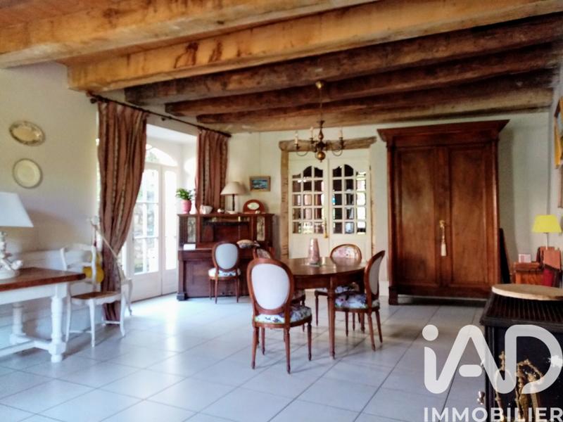 Maison - 322 m² - 9 pièces