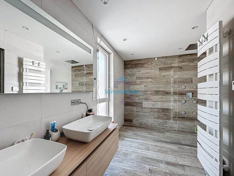 Maison - 187 m² - 5 pièces