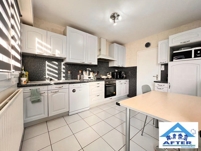 Maison - 160 m² - 8 pièces