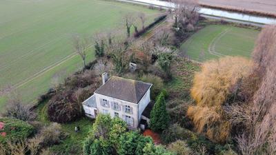 Maison - 128 m² - 5 pièces