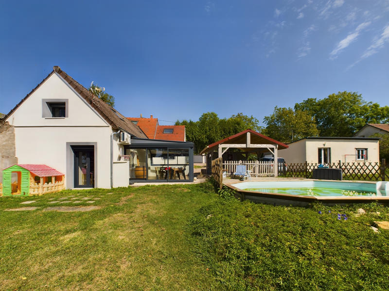 Maison - 187 m² - 7 pièces