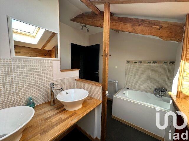 Maison - 433 m² - 16 pièces