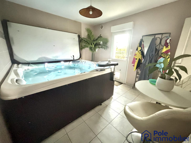 Maison contemporaine - 171 m² - 7 pièces