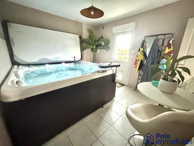 Maison contemporaine - 171 m² - 7 pièces