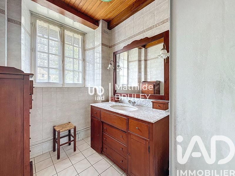 Maison - 262 m² - 11 pièces