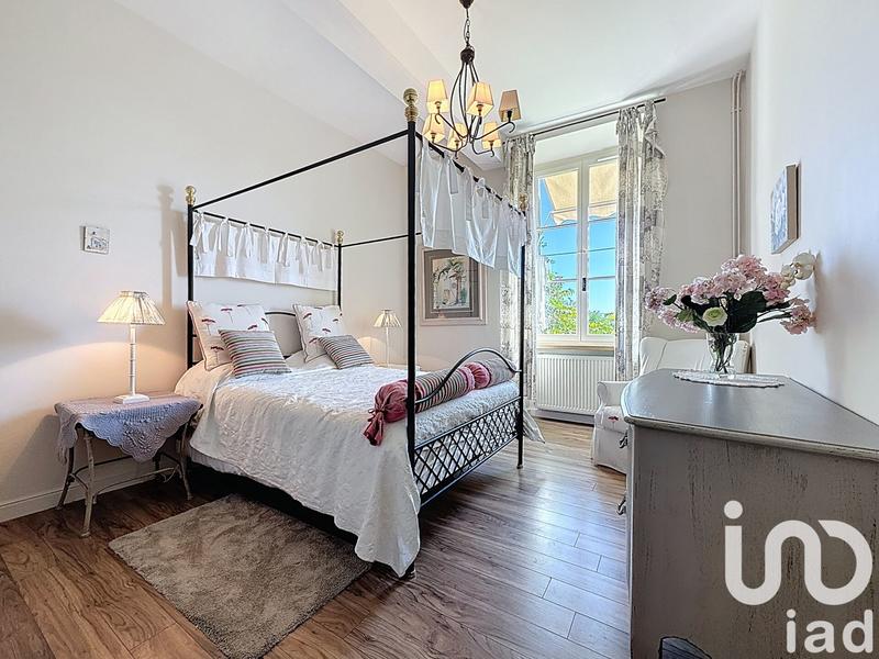 Maison - 350 m² - 12 pièces