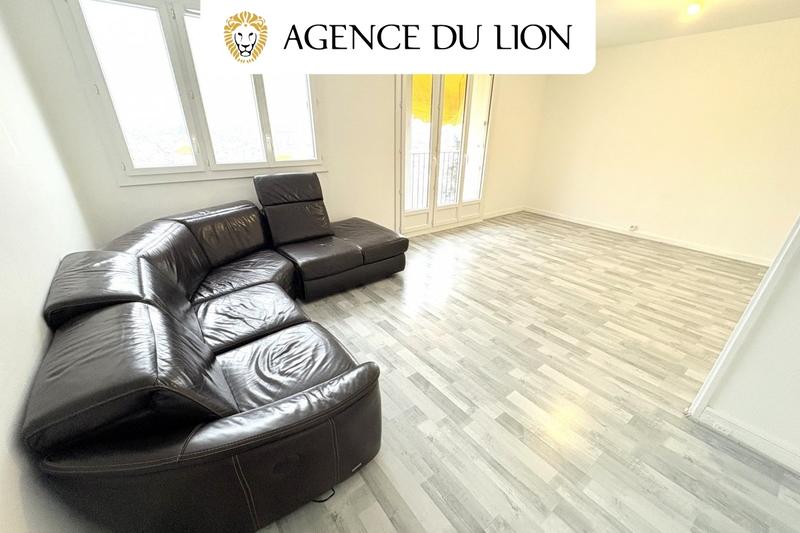 Appartement - 85 m² - 5 pièces