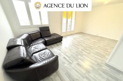 Appartement - 85 m² - 5 pièces