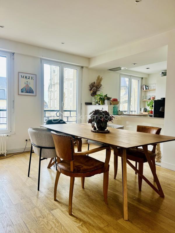 Appartement - 99 m² - 3 pièces