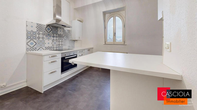 Appartement - 144 m² - 4 pièces