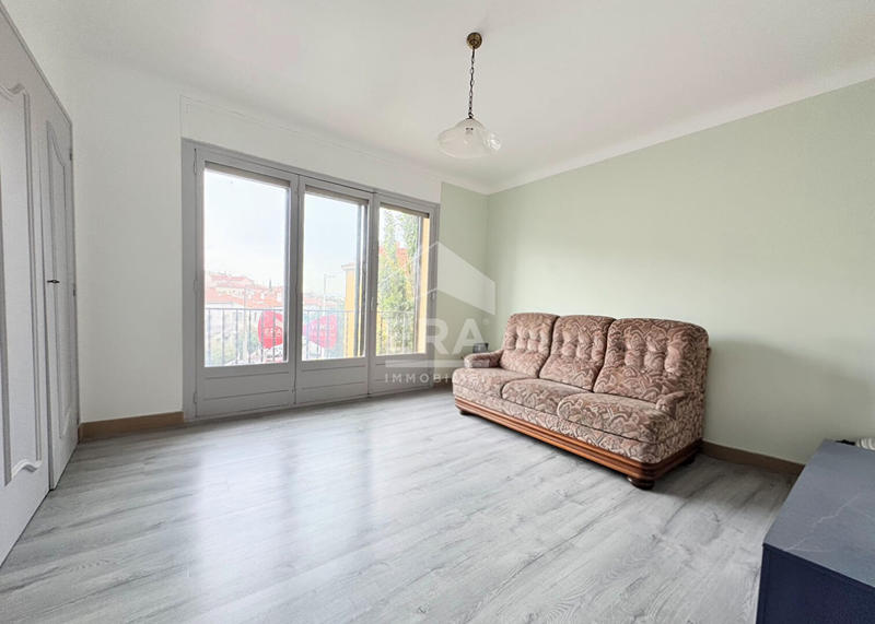 Appartement - 98 m² - 4 pièces