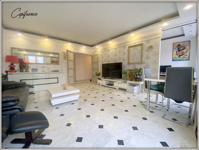 Appartement - 99 m² - 5 pièces