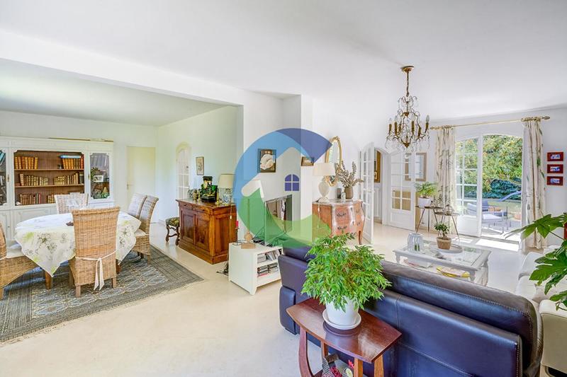 Maison - 136 m² - 6 pièces