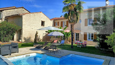 Maison ancienne - 170 m² - 6 pièces