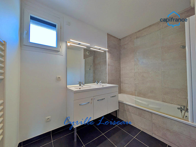 Appartement - 83 m² - 4 pièces