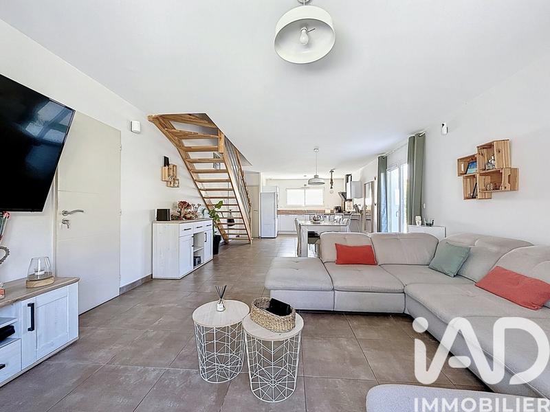 Maison - 90 m² - 4 pièces