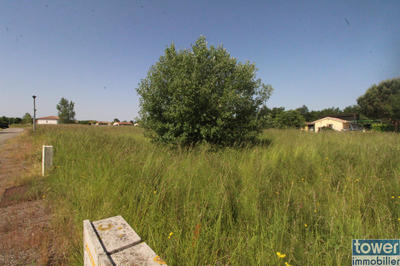 Terrain - 737 m²