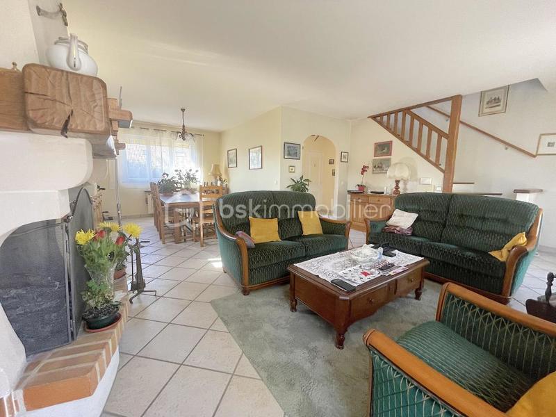 Maison traditionnelle - 165 m² - 7 pièces